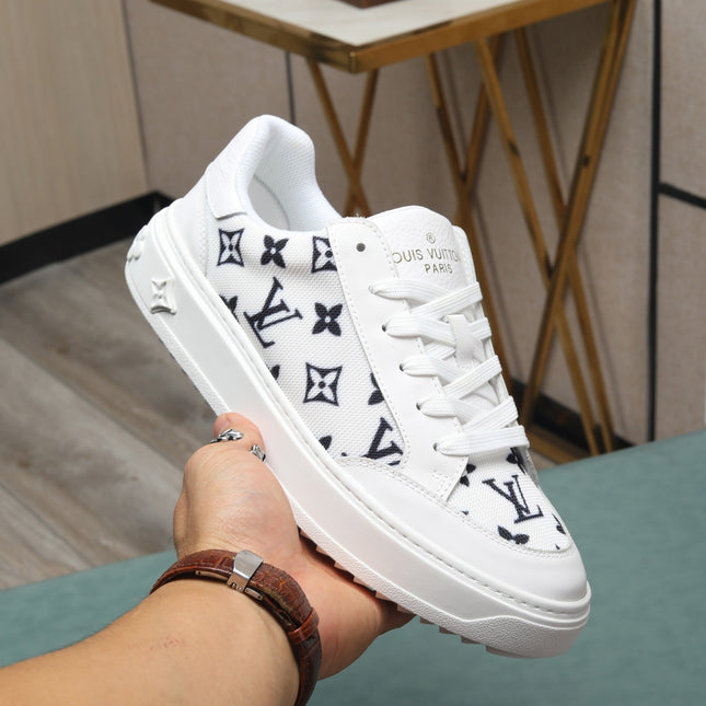 LV TRAINERS IN WHITE CALFSKIN AND MONOGRAM CANVAS