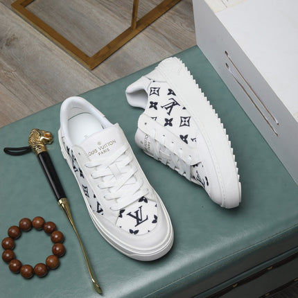 LV TRAINERS IN WHITE CALFSKIN AND MONOGRAM CANVAS