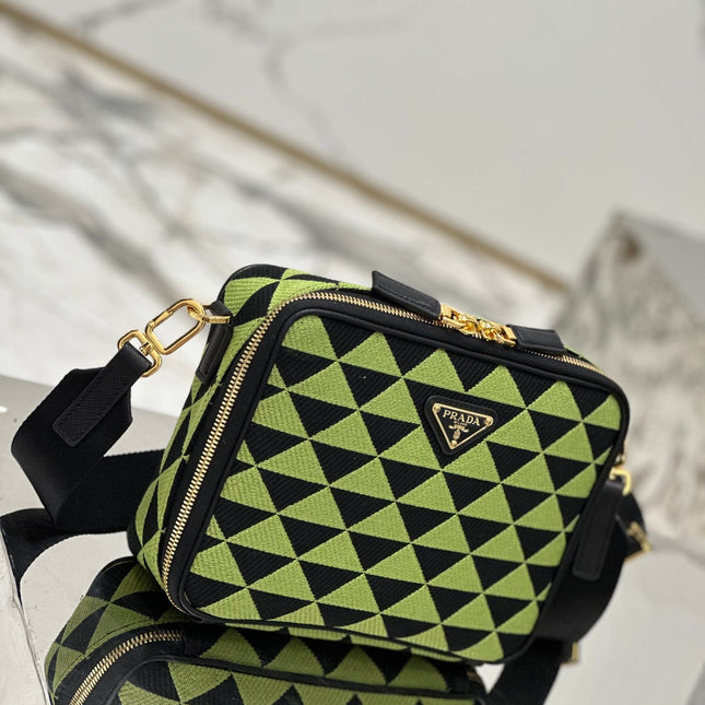 MESSENGER BAG 22 IN OCADO GREEN AND BLACK EMBROIDERED FABRIC GOLD HARDWARE