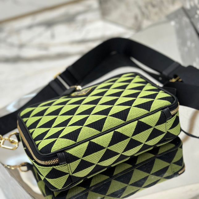 MESSENGER BAG 22 IN OCADO GREEN AND BLACK EMBROIDERED FABRIC GOLD HARDWARE