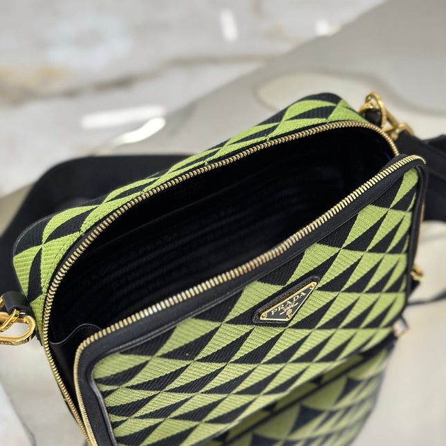 MESSENGER BAG 22 IN OCADO GREEN AND BLACK EMBROIDERED FABRIC GOLD HARDWARE