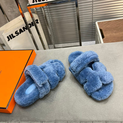 CHYPRE SLIPPERS IN AZURE BLUE LAMB WOOL
