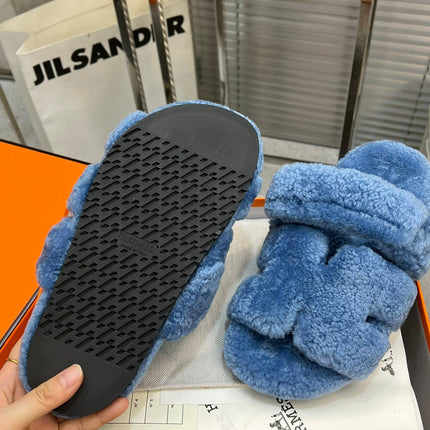 CHYPRE SLIPPERS IN AZURE BLUE LAMB WOOL