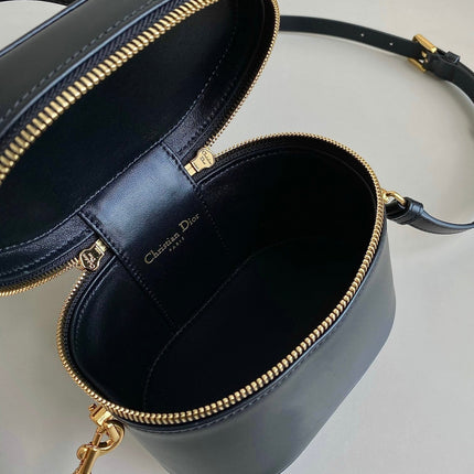 SIGNATURE VANITY 16 IN BLACK LAMBSKIN