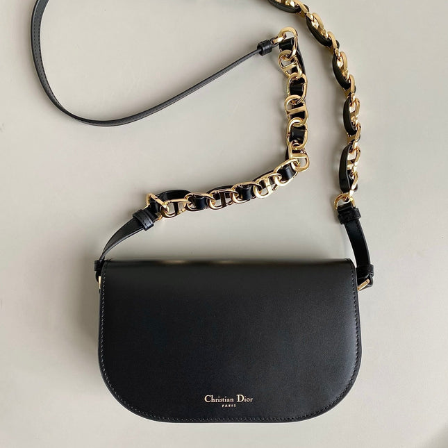 SIGNATURE HOBO 21 BAG IN BLACK CALFSKIN