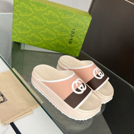 INTERLOCKING G SLIDE SANDAL IN WHITE CREAM MIX COLORFUL IMPORTED TPU