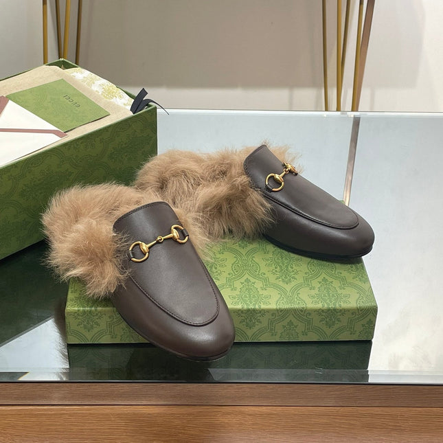 HORSEBIT MULE IN MOCHA BROWN CALFSKIN AND LAMB WOOL LINING