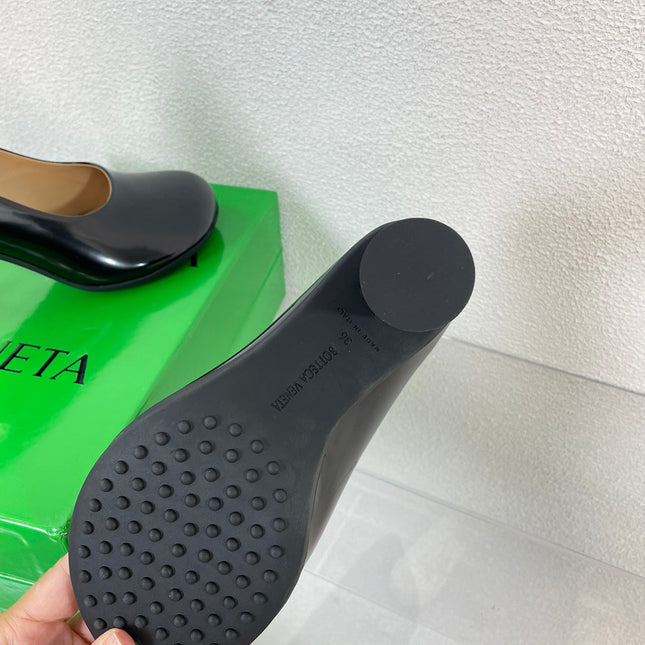 ATOMIC HIGH PUMP 9 CM IN BLACK CALFSKIN