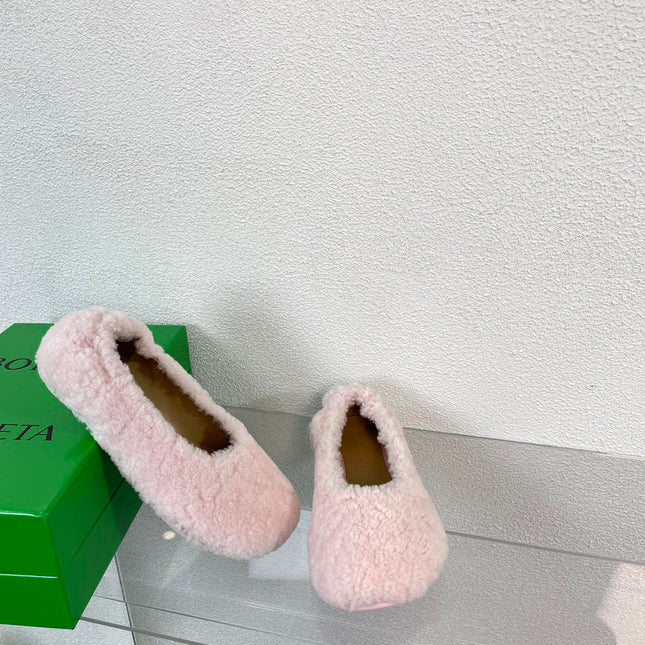 ATOMIC SHEARLING BALLERINA FLATS LIGHT PINK