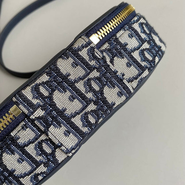 SIGNATURE 18 OVAL BAG IN BLUE OBLIQUE JACQUARD