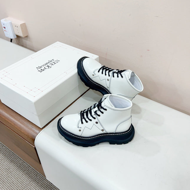 MCQUEEN LEATHER ANKLE BOOT IN WHITE MIX BLACK LAMBSKIN