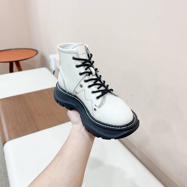 MCQUEEN LEATHER ANKLE BOOT IN WHITE MIX BLACK LAMBSKIN