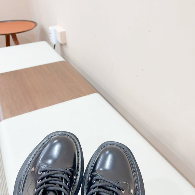 MCQUEEN LEATHER ANKLE BOOT IN BLACK LAMBSKIN