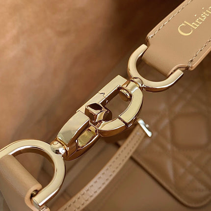 TOUJOURS 28 BAG IN CAMEL BEIGE LAMBSKIN