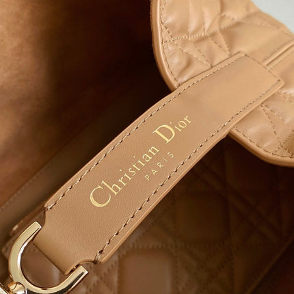 TOUJOURS 28 BAG IN CAMEL BEIGE LAMBSKIN