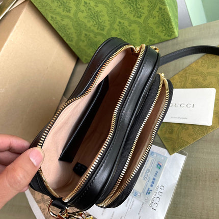 MARMONT HEART BAG 20 IN BLACK CALFSKIN GOLD HARDWARE