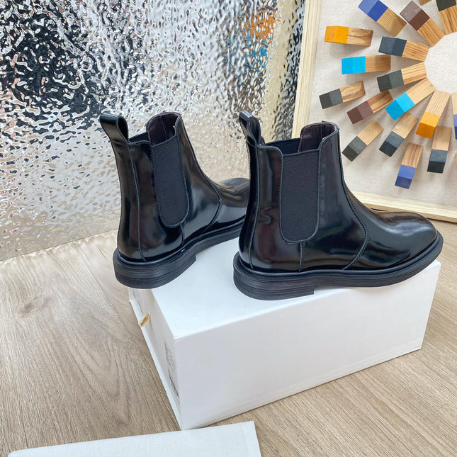 ANKLE BOOTS IN BLACK PATENT CALFSKIN