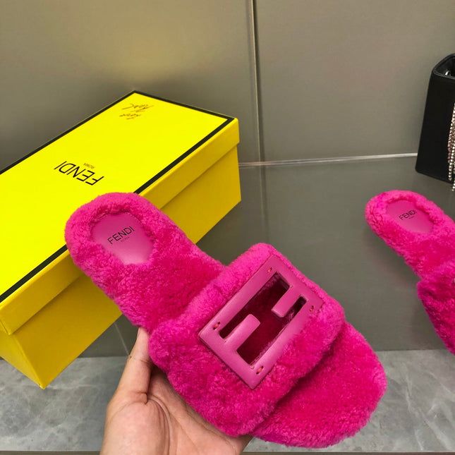 FENDI BAGUETTE SLIDE SLIPPERS IN DEEP PINK WOOL