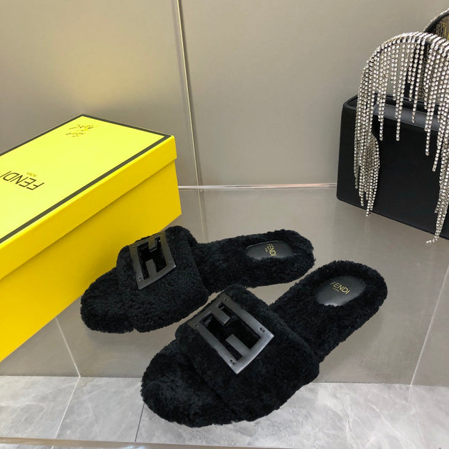 FENDI BAGUETTE SLIDE SLIPPERS IN BLACK WOOL
