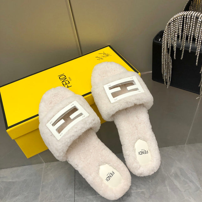 FENDI BAGUETTE SLIDE SLIPPERS IN WHITE WOOL