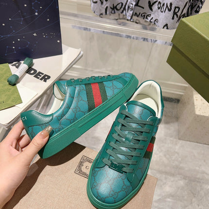 GG ACE GG SUPREME TRAINER OCEAN CALFSKIN