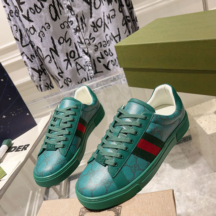 GG ACE GG SUPREME TRAINER OCEAN CALFSKIN