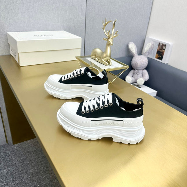 TREAD SLICK LACE UP SNEAKERS IN BLACK CANVAS WHITE  RUBBER SOLE