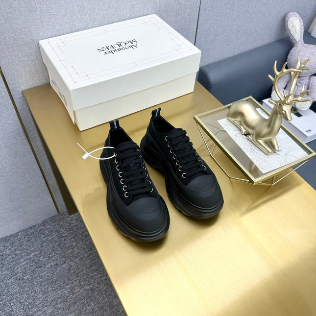 TREAD SLICK LACE UP SNEAKERS IN BLACK CANVAS