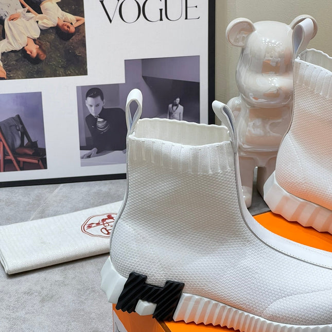 H FUN CLASSIC SNEAKER STYLISH WHITE FABRIC