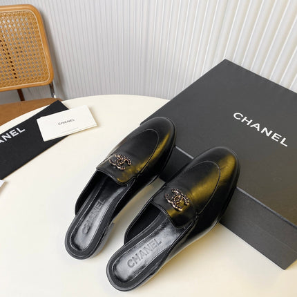 FLAT MULE IN BLACK LAMBSKIN 983818