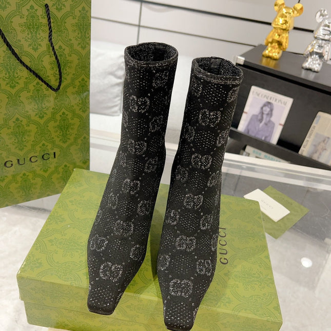 ANKLE BOOTS IN BLACK KNITTED FABRIC