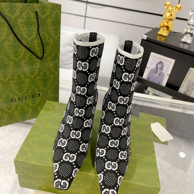 ANKLE BOOTS IN BLACK MIX WHITE KNITTED FABRIC WITH RETRO STYLE