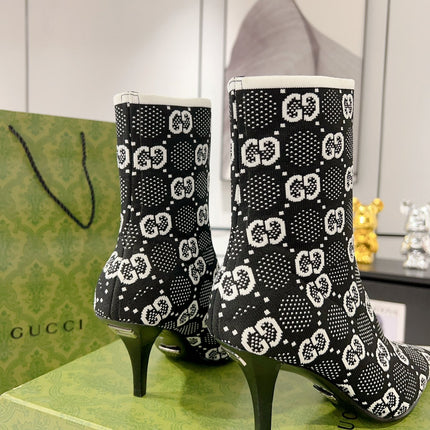 ANKLE BOOTS IN BLACK MIX WHITE KNITTED FABRIC WITH RETRO STYLE