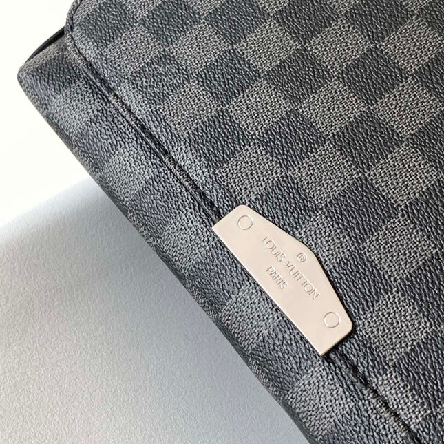 LV 25S SMALL DISTRICT CROSSBODY BAG 25 IN BLACK DAMIER GRAPHITE CANVAS AND CALFSKIN