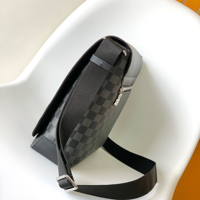LV 25S SMALL DISTRICT CROSSBODY BAG 31 IN BLACK DAMIER GRAPHITE CANVAS AND CALFSKIN