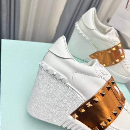 FLATFORM ROCKSTUD UNTITLED SNEAKER IN WHITE MIX COPPER BROWN CALFSKIN