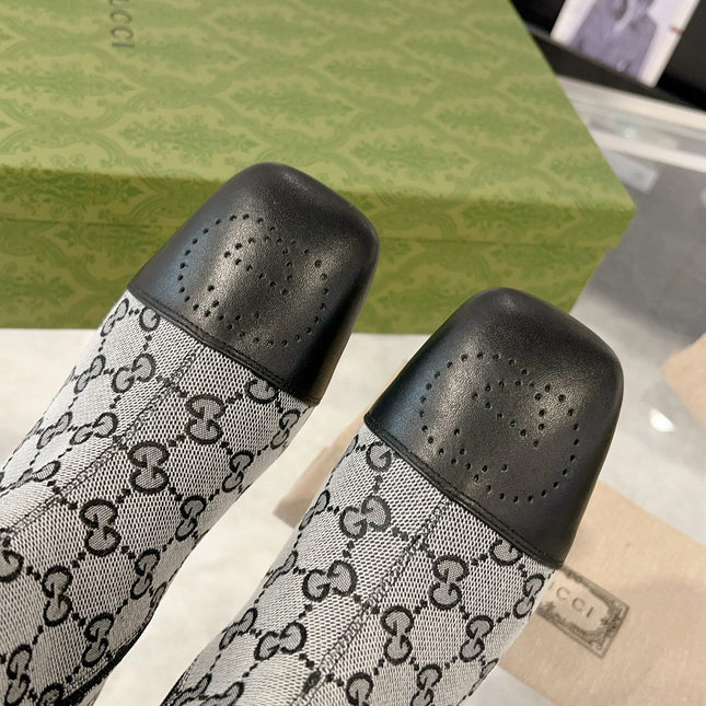 GG KNEE BOOTS IN LIGHT GRAY MONOGRAM CANVAS AND BLACK GLOSSY SHEEPSKIN