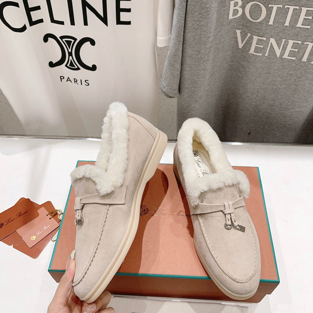 LP SUMMER CHARMS WALK LOAFERS CREAMY WHITE FLEECE