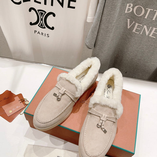 LP SUMMER CHARMS WALK LOAFERS CREAMY WHITE FLEECE