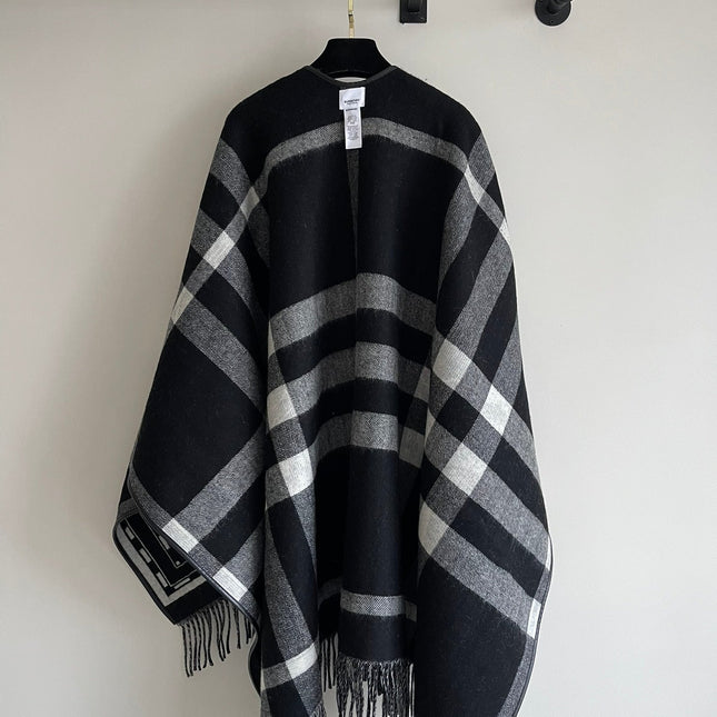 SWAN CAPE IN BLACK MIX WHITE CASHMERE 402246