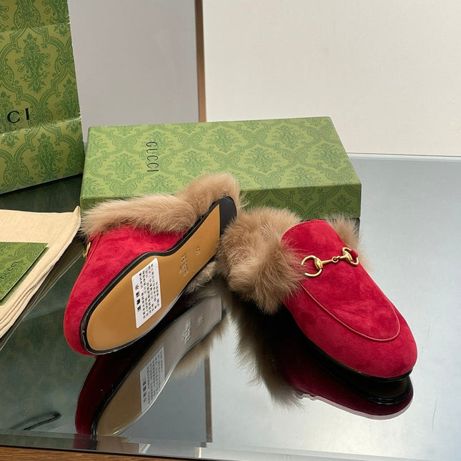HORSEBIT MULE IN CRIMSON RED SUEDE AND LAMB WOOL LINING