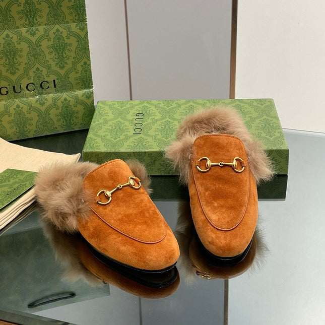 HORSEBIT MULE IN BRONZE ORANGE SUEDE AND LAMB WOOL LINING
