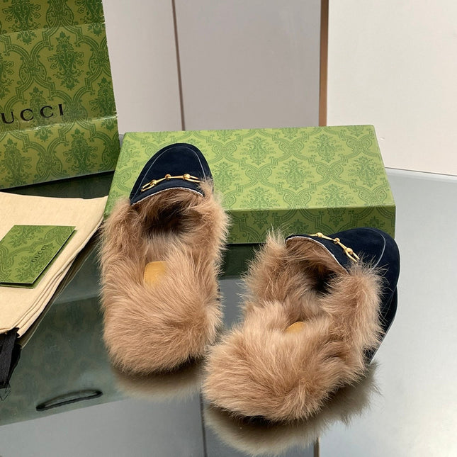 HORSEBIT MULE IN NAVY BLUE SUEDE AND LAMB WOOL LINING