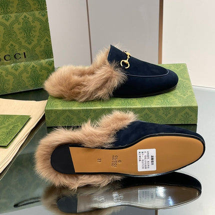 HORSEBIT MULE IN NAVY BLUE SUEDE AND LAMB WOOL LINING