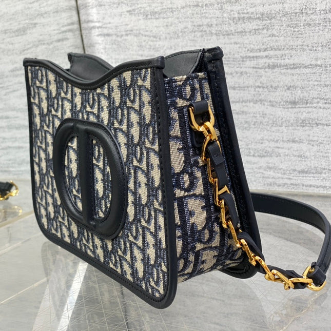 HOBO SIGNATURE 23  BAG IN BLACK BEIGE PATTERN LAMBSKIN