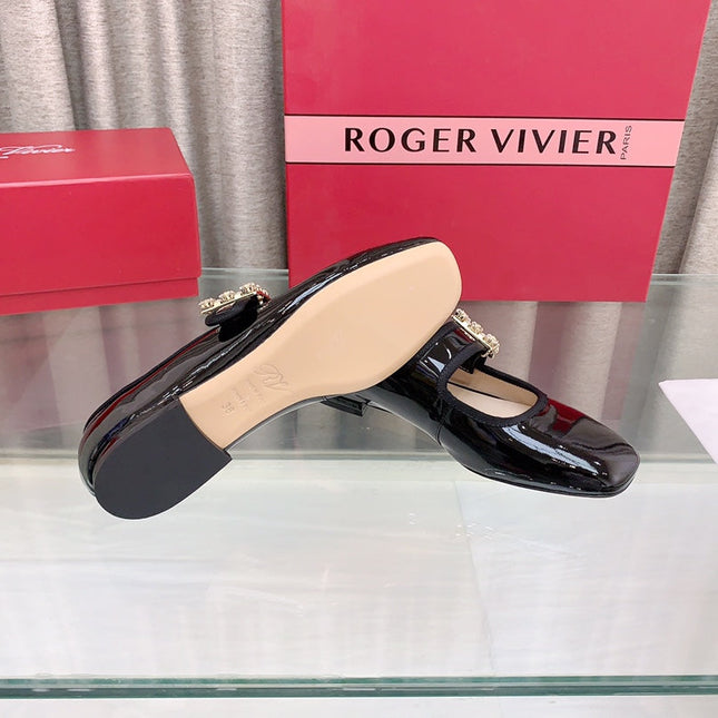 TRÈS VIVIER MARY JANE BLACK PATENT CALFSKIN CRYSTAL BUCKLE