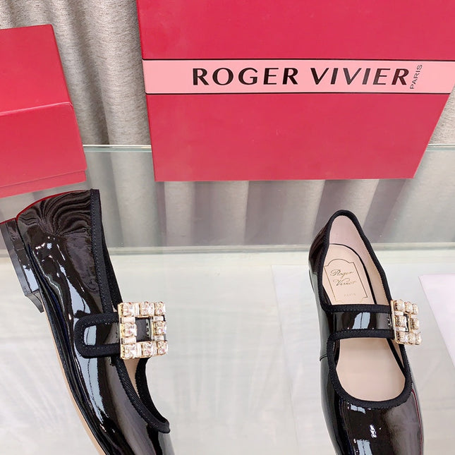 TRÈS VIVIER MARY JANE BLACK PATENT CALFSKIN CRYSTAL BUCKLE