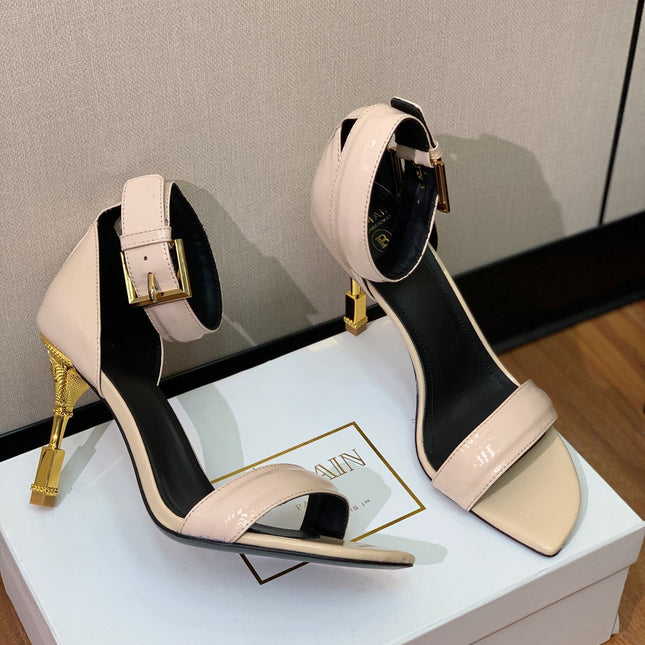 BALMAIN 25S SQUARE STRAP HIGH HEELS 100MM IN BEIGE PATENT CALFSKIN