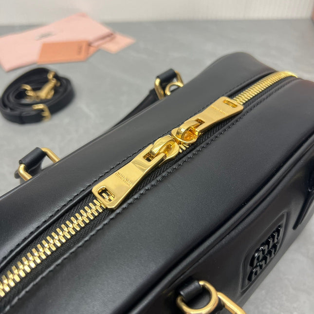 ARCADIE BAG 27 IN BLACK SHINY CALFSKIN