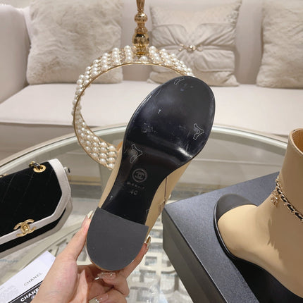 MID-HEEL ANKLE BOOTS IN TORTILLA BROWN SMOOTH CALFSKIN